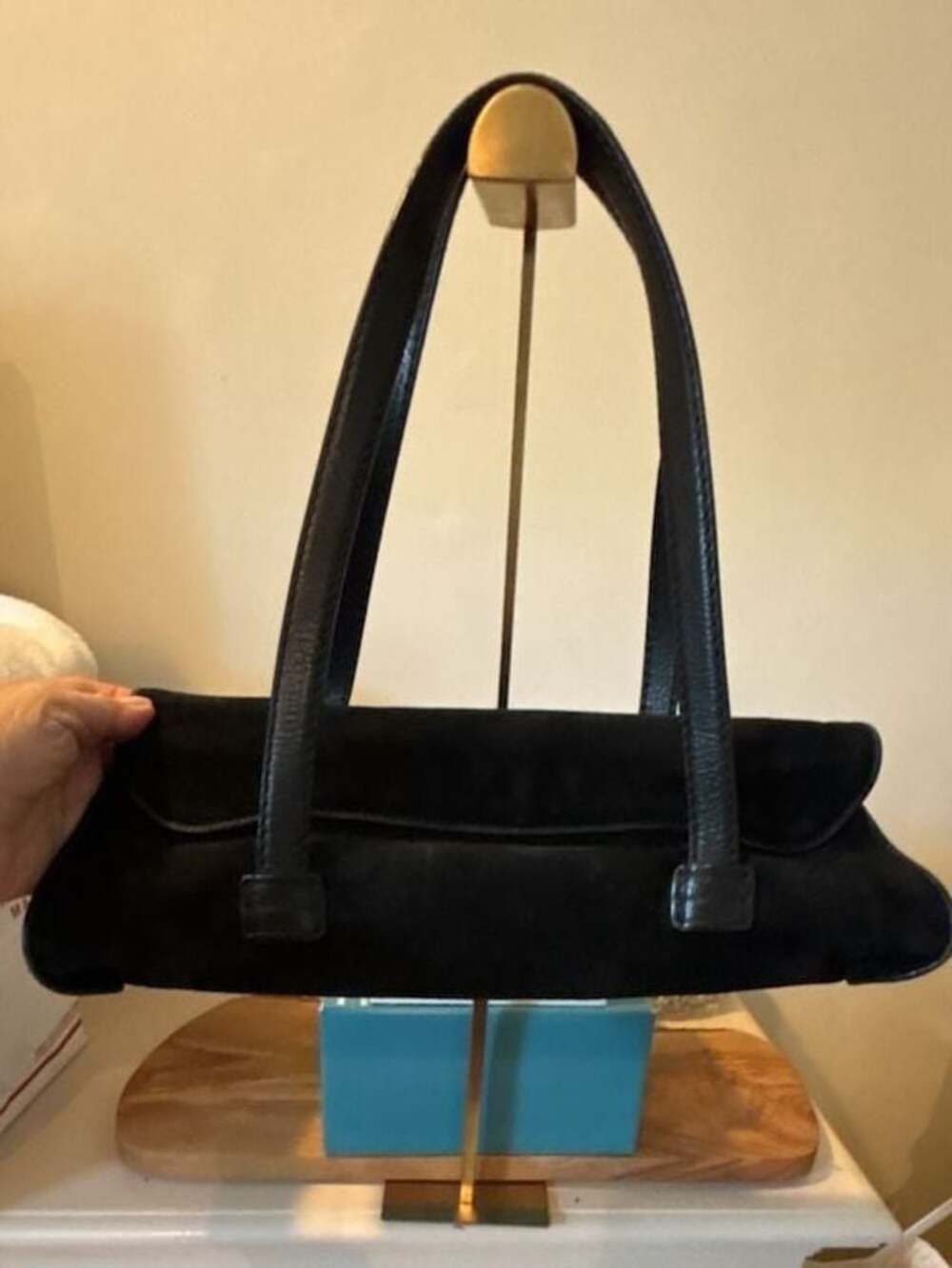 Tod’s Black Leather and Suede handbag - Picture 3 of 7